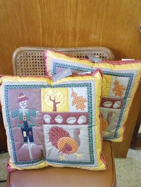NWT Kohl's Harvest 2003 Quilted Accent Fall Pillows. Orange Gold Green Red Brown